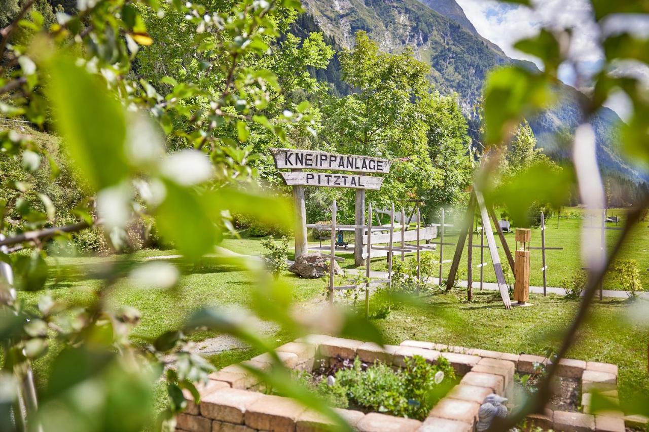 Bio Hotel Stillebach St. Leonhard im Pitztal Exterior foto